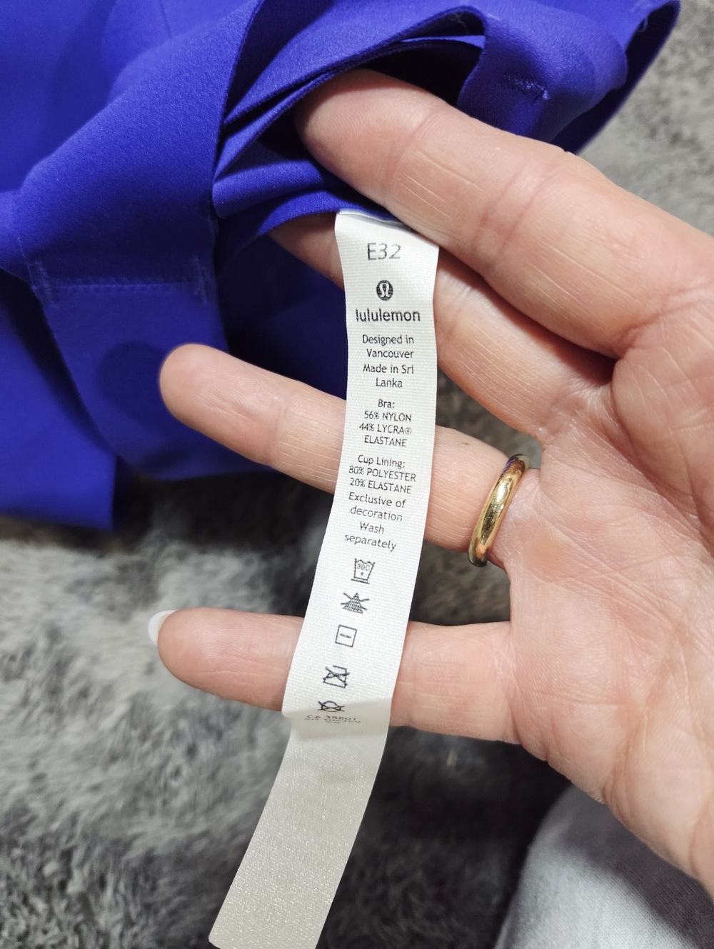 Lululemon Enlite Bra *Zip Front Lazurite Size E32 - Picture 10 of 10